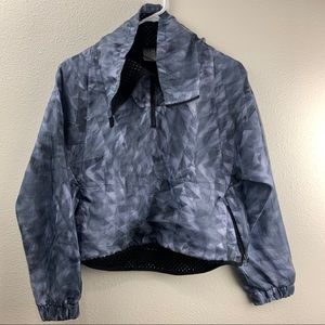 Champion grey patterned lightweight windbreaker